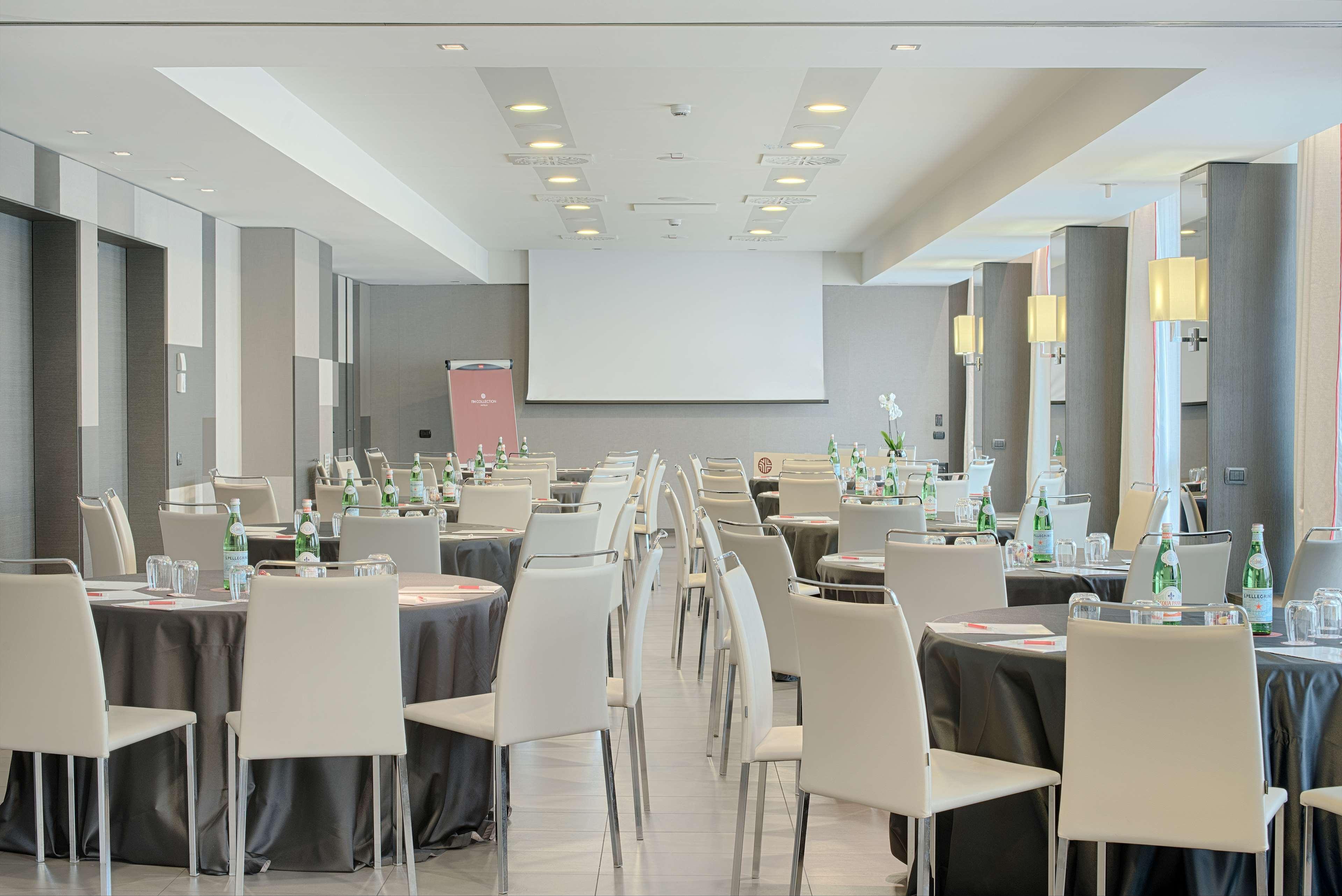 Nh Collection Milano President Hotel Bagian luar foto Meeting room