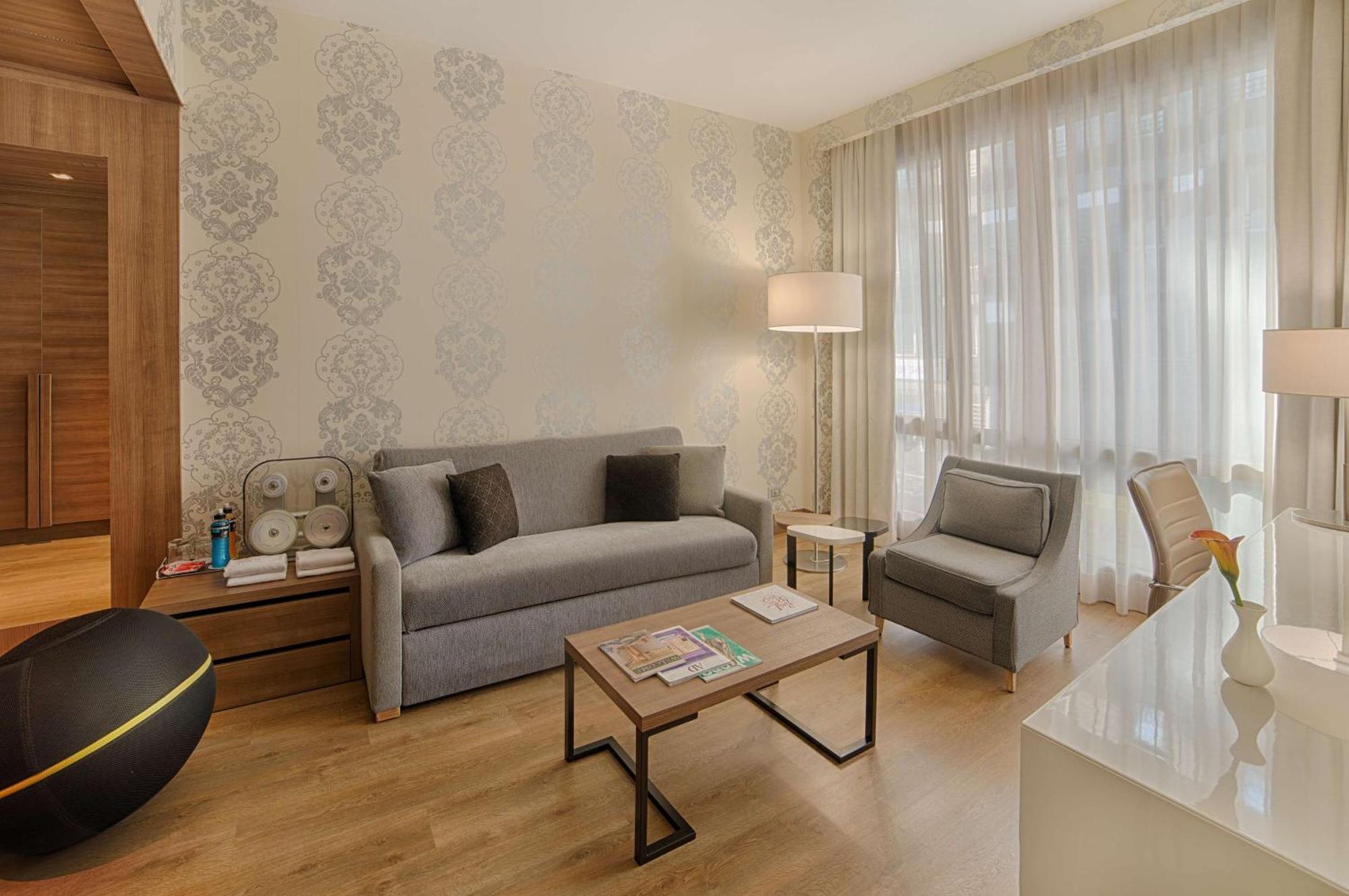 Nh Collection Milano President Hotel Bagian luar foto