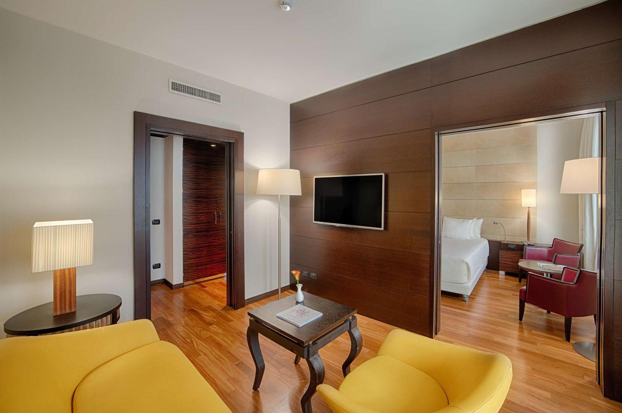 Nh Collection Milano President Hotel Bagian luar foto